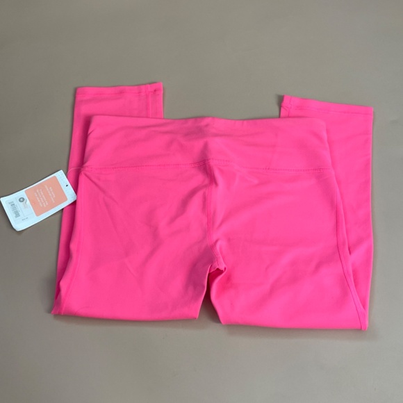 GAP Fit Neon Pink Capri Tights - Picture 4 of 11